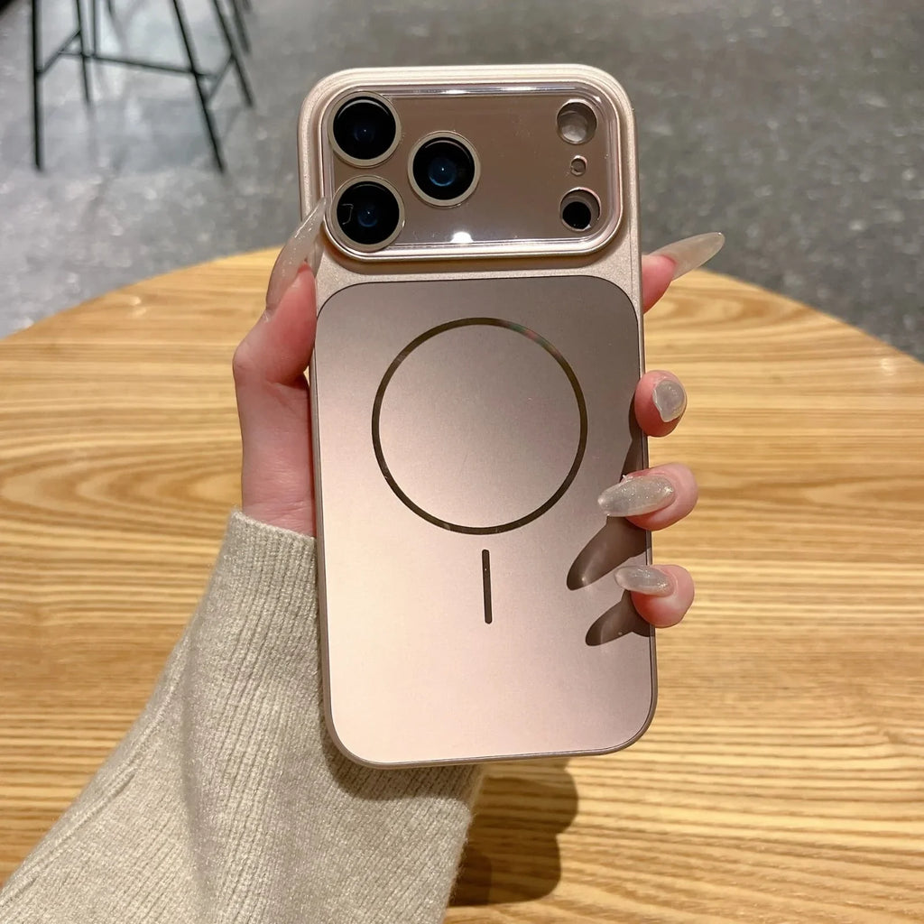 Champagne Glow Mag Case